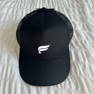 NWT Men's Fabletics Trucker Hat